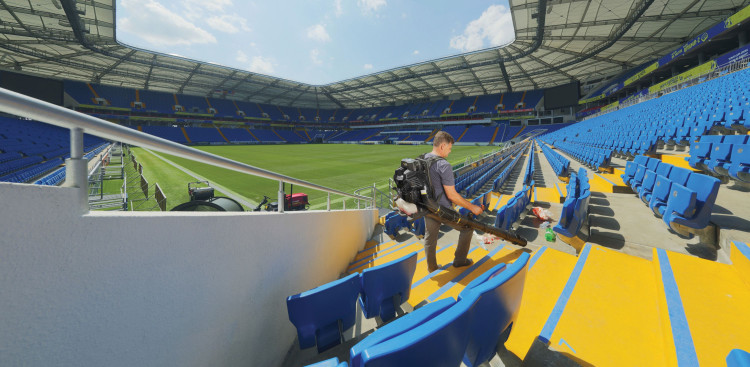 Caiman_PB900_At_Work_Rostov Arena.JPG